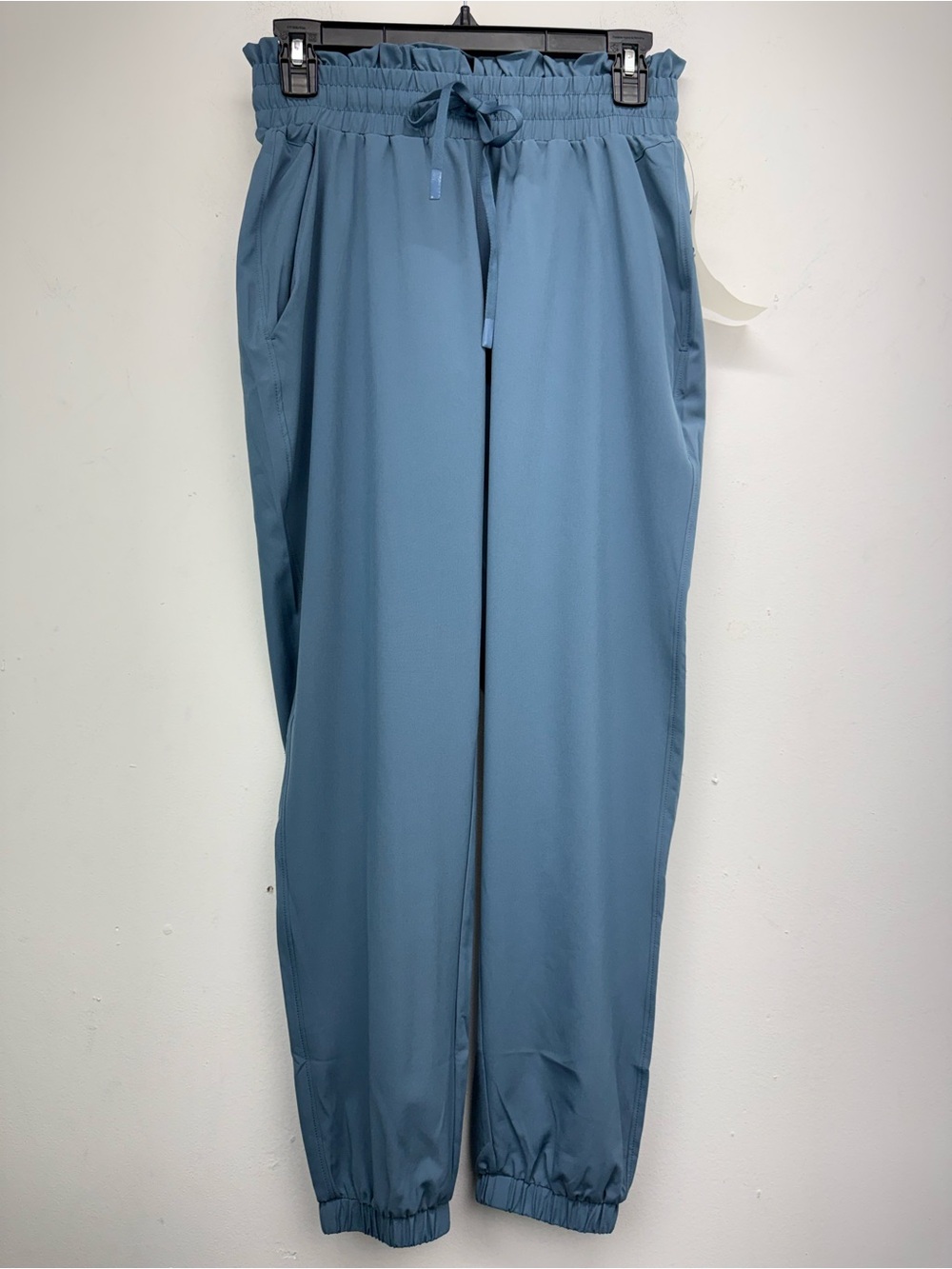 Mono B size Small Women’s Athleisure Blue High Rise Paperbag Waist Joggers NWT